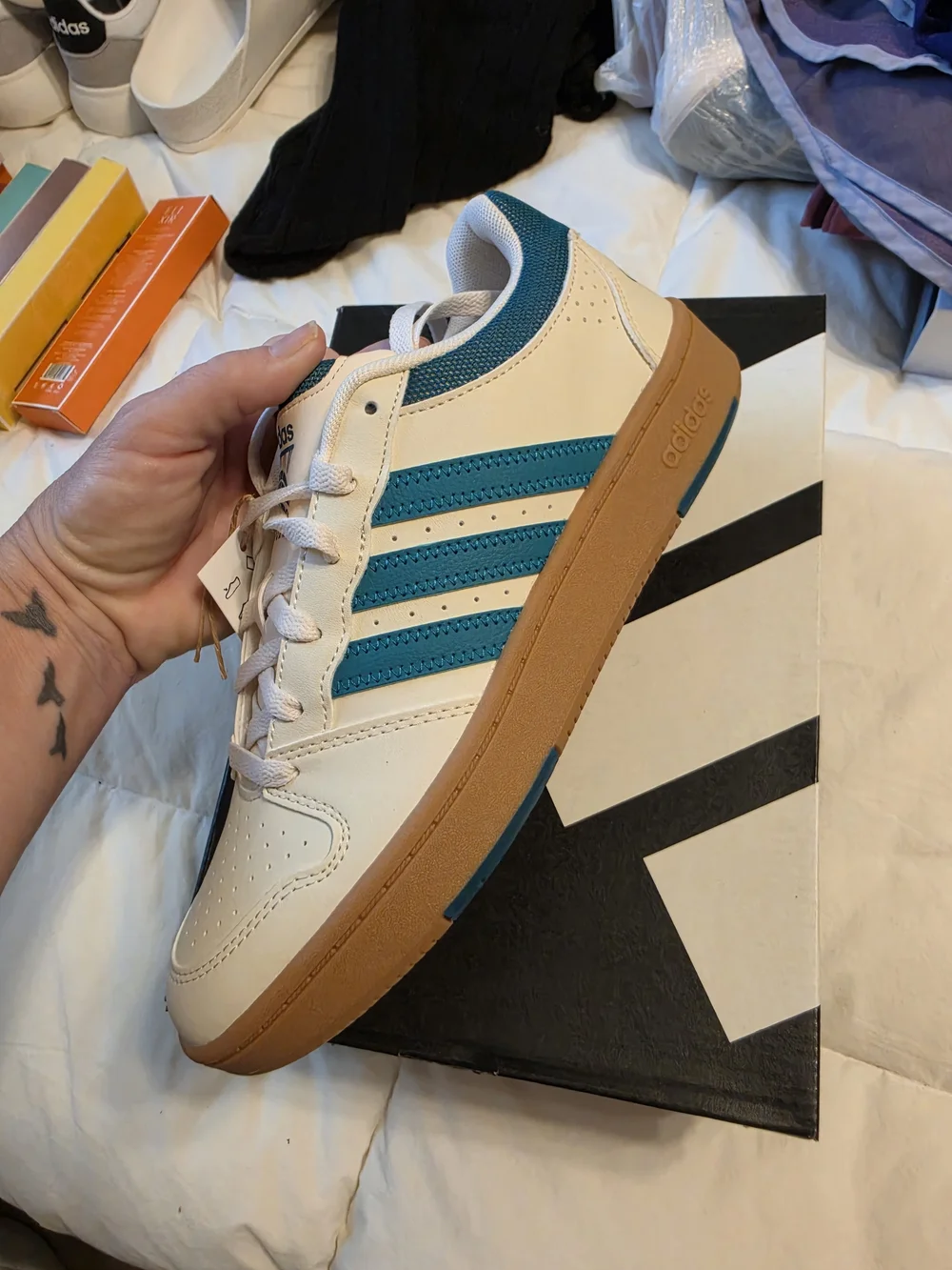 adidas Mens White & Teal Court Casual Sneakers